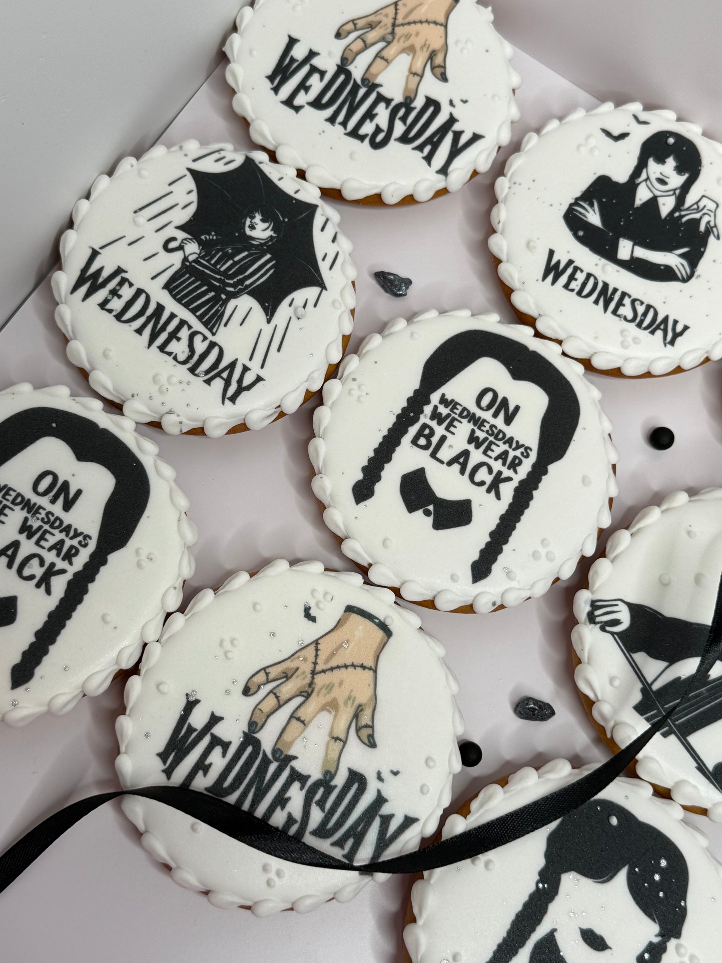 Wednesday Set aus 10 Cookies