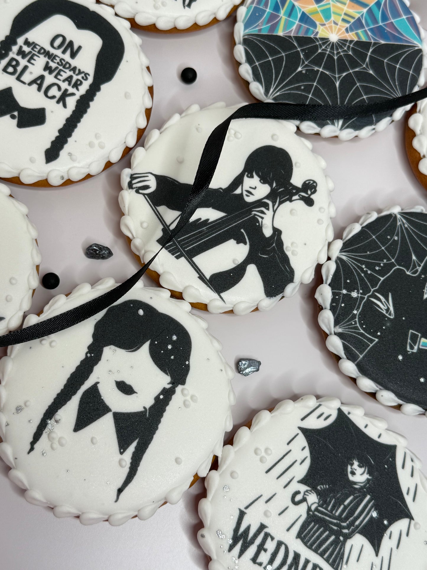 Wednesday Set aus 10 Cookies